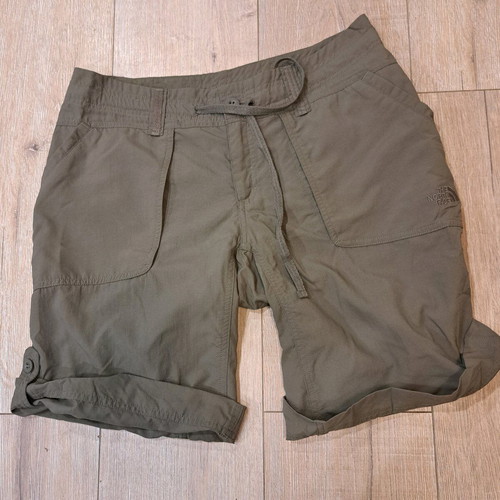 The North Face women's shorts like new, beige