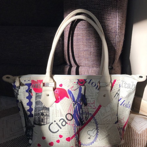 Shoulder/hand bag used, in good condition