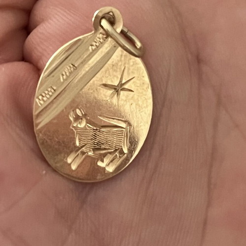 Gold 14k Zodiac Pendant used with hallmark