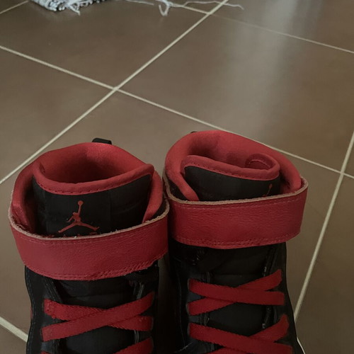Nike Jordan High sneakers size 42, black and red