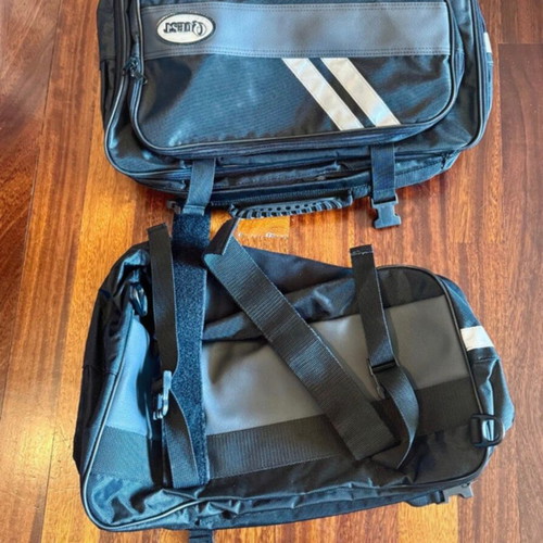 Quest Motorcycle Saddlebags pair, like new, expandable touring