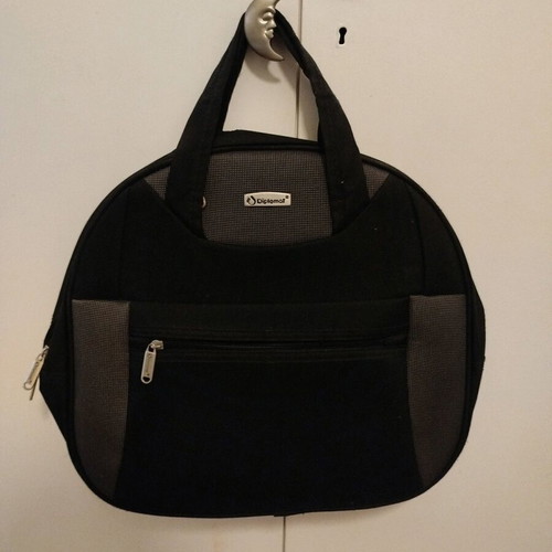 Diplomat shoulder bag black new