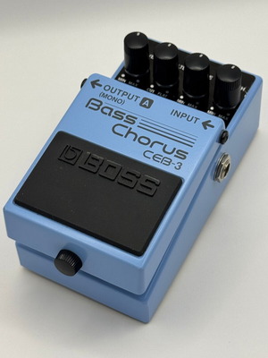 Boss CEB-3 bass chorus pedal used