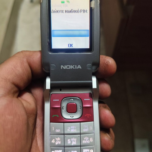 Nokia 2760 mobile phone like new, silver, charger included