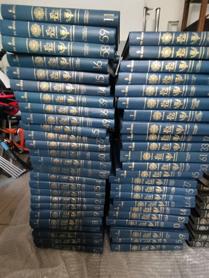Papyrus Larousse Britannica encyclopedia set like new, 61 volumes