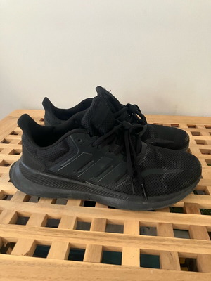 Adidas running shoes used, black size 38.5