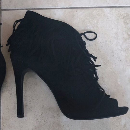 Alta Moda Suede high-heeled ankle boots like new, size 39, black