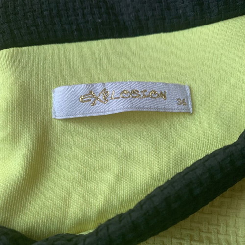Summer dress used, size 36, yellow with lace detail