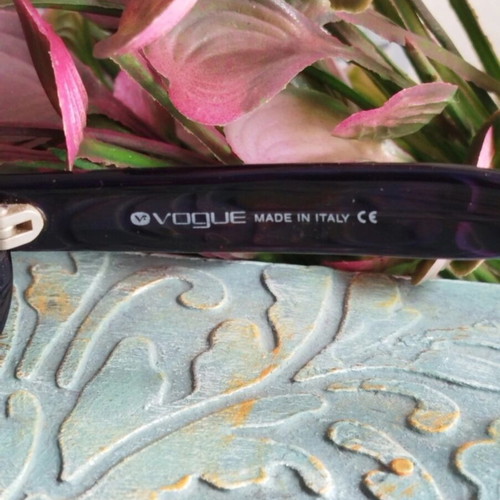 Vogue sunglasses VO 2183-S like new, black-blue frame, vintage