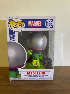 Funko Pop! Glow Special Edition Mysterio new