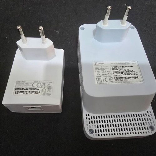 TP-LINK TL-WPA7517 KIT v1 Powerline double used, Wi-Fi 5 and Gigabit Ethernet port