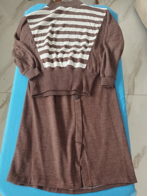 Retro brown knitwear set with batwing sleeve blouse and midi skirt like new