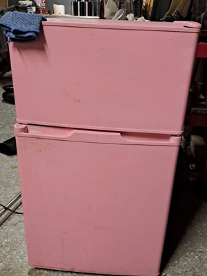 IQ Refrigerator double door pink like new 71lt