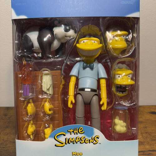 Super 7 Ultimate Moe The Simpsons figure like new with accessories