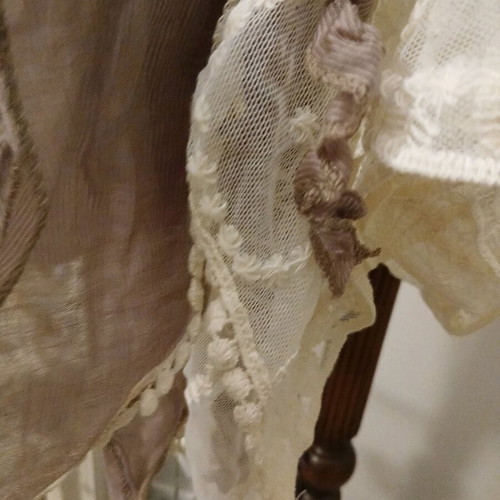 Long thin scarf with lace used, cotton, two-tone light brown and ecru