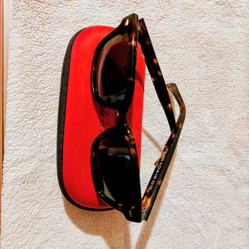 Iceberg sunglasses like new, tortoise frame with green lenses unisex