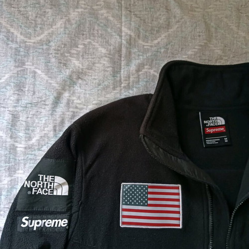 The North Face x Supreme Expedition jacket used, size M, black