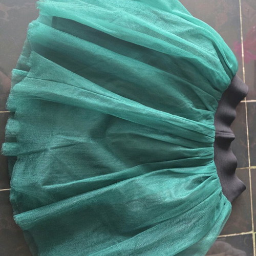 Green tulle skirt like new, sizes XS, S, M