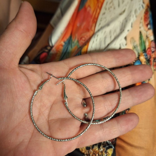 Hoop earrings new, shiny silver