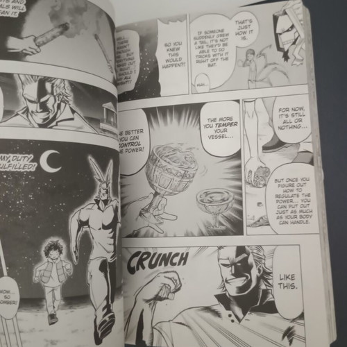 My Hero Academia manga like new, English
