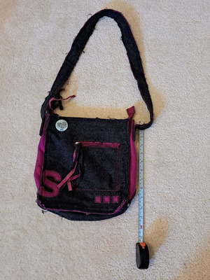 Shoulder bag in gray and purple color like new