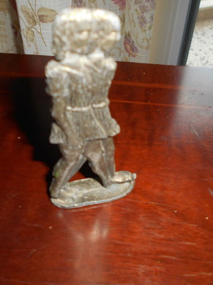 Lead girls figurine one-sided display from 50s used