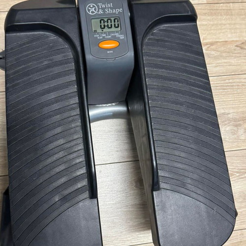 Twist & Shape stepper exercise machine like new