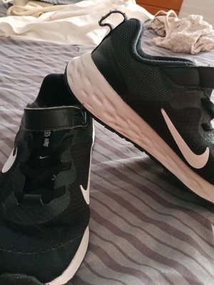 Nike αθλητικά μεταχειρισμένα, μέγεθος 32, μαύρα