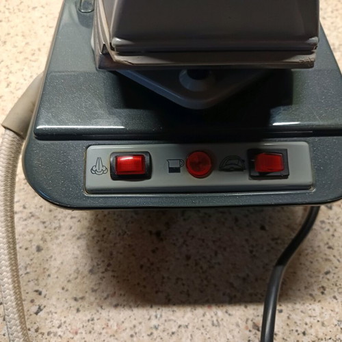 Juro Pro 187 antique steam iron used
