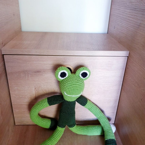 Amigurumi frog doll, handmade, soft cotton, hypoallergenic filling