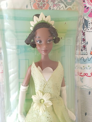 Disney Store Tiana Princess and the Frog doll new in box