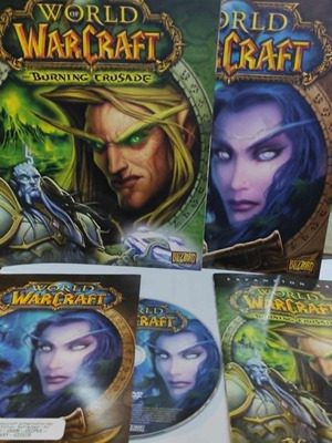 World of Warcraft σετ σαν καινούργιο, 2 βιβλία και 1 παιχνίδι PC