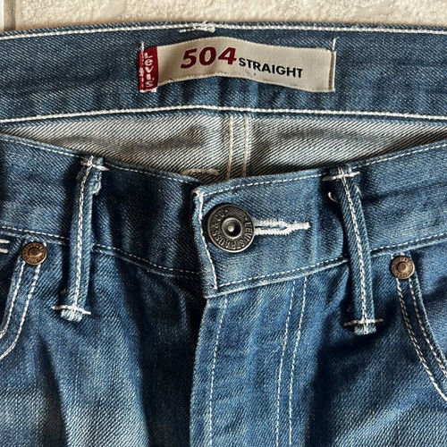 Men's shirts and jeans like new, sizes L-XL and EUR 40-42, branded