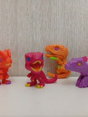 Kinder Surprise Joy Jurassic Park World Dinosaur Funko Pop Figures used set