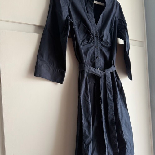 Tahari Shirt Dress Size M Black, Like New, Button Down with Belt
