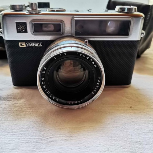 Yashica Electro 35 vintage camera like new for collector