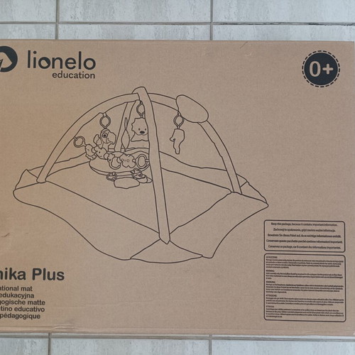 Lionelo Anika Baby Gym and Activity Mat like new with Accessories