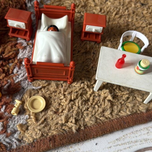 Playmobil σπίτι μεταχειρισμένο με έπιπλα και είδη κουζίνας