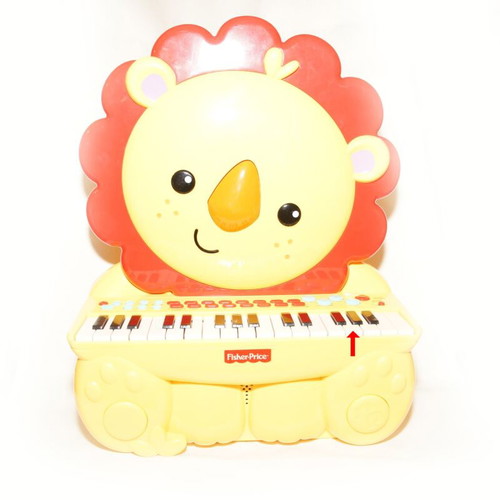 Fisher Price harmonium used with 32 keys and batteries