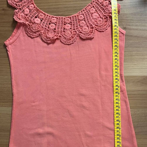 Lace blouse size M like new, elastic cotton