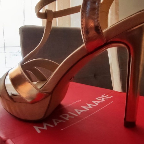 Mariamare Rose Gold & Nude Heeled Sandals size 40 like new