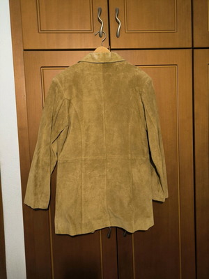 Leather jacket medium almost unused, beige