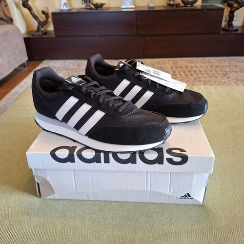 Adidas Run 60s 3.0 sneakers, size 44, black and white