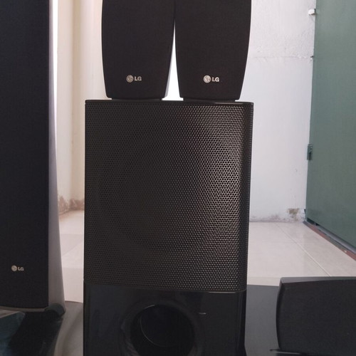 LG DVD Home Cinema σαν καινούργιο με Dolby Surround και οπτική ίνα