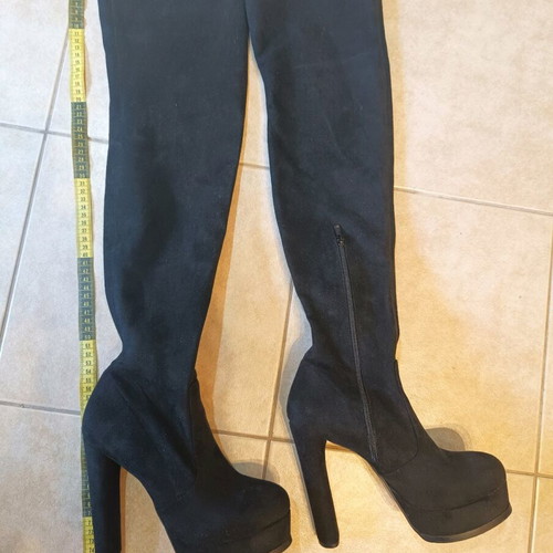 Sante over the knee boots black velvet, 15cm heel, like new