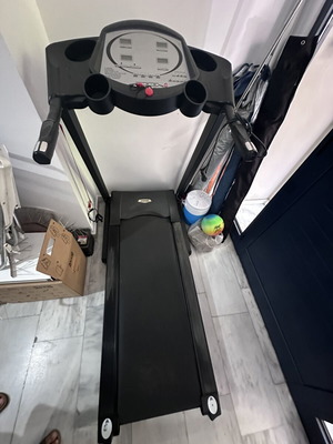 Treadmill like new, recent service
