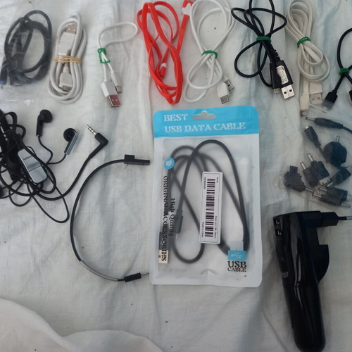 Lot of 15 USB cables, headphones and chargers