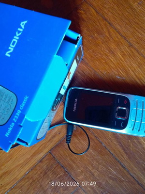 Nokia 2330c used mobile phone with charger and box