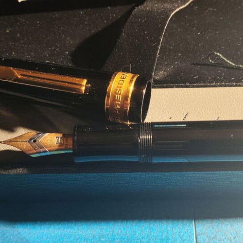 Senator President Black With Gold Nib collectible pen like new