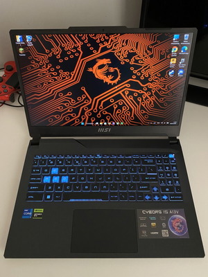 MSI Cyborg 15 A13VE λάπτοπ με i7-13620H, RTX 4050 και 16GB RAM